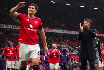 HLV Michael Carrick nói lời khó tin về Maguire