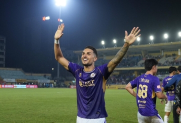 Ghi cú đúp bàn thắng, sao nhập tịch nói thẳng một điều với HLV Kim Sang Sik