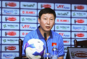 HLV Kim Sang Sik tuyên bố thẳng một điều về cựu sao Ngoại Hạng Anh của ĐT Bangladesh