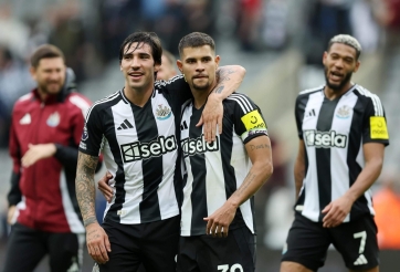 Động thái mới của Newcastle khiến MU mừng thầm