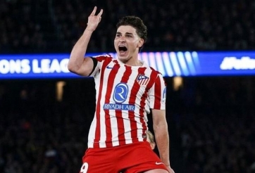 Alvarez tiết lộ sốc về pha đá phạt nhấn chìm Barca