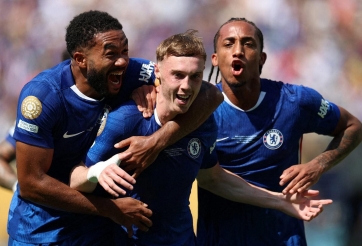 Deco dẫn đầu phái đoàn của Barca đến Anh đàm phán với ngôi sao Chelsea