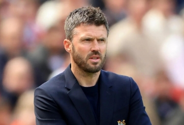 Man United tính cho mượn gần như toàn bộ đội hình