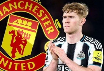 Lewis Hall quyết rời Newcastle để gia nhập Man United