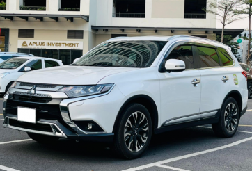 Mitsubishi Outlander chạy 3 năm rao bán với giá thấp bất ngờ