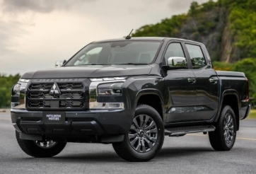 Bắt gặp Mitsubishi Triton 2024 tại trạm đăng kiểm khí thải, ngày ra mắt khách Việt không còn xa