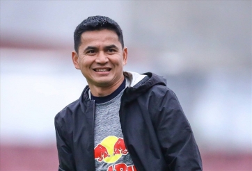 HLV HAGL nói gì khi học trò cũ thành danh tại J League?