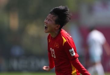 Tạo nên kỳ tích lịch sử, ĐTVN không quên ‘phả hơi nóng’ lên Thái Lan