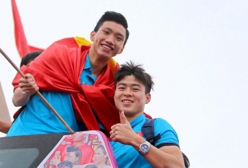 Chưa khỏi chấn thương Văn Hậu, Duy Mạnh tiếp tục báo tin 'không vui' cho NHM