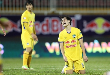 NÓNG: HLV Kiatisak đột ngột báo tin dữ, HAGL gặp 'tổn thất nghiêm trọng'