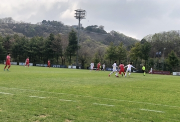 Ghi 3 bàn vào lưới Hàn Quốc, CĐV ĐNÁ có phản ứng đặc biệt với chiến thắng của Việt Nam