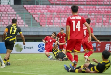 Đối thủ của U19 Việt Nam bị tố gian lận tuổi tại giải U19 Đông Nam Á