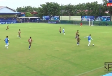 VIDEO: ĐNÁ trầm trồ vì siêu phẩm đẳng cấp thế giới của cầu thủ Campuchia