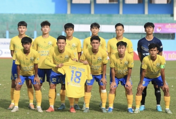 Ấm lòng với hành động của chủ tịch, tặng tiền lương 1 năm để cầu thủ phẫu thuật