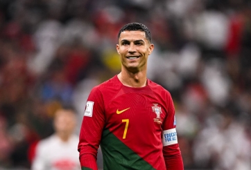 'Ngồi chơi xơi nước', Ronaldo vẫn tạo nên kỷ lục khó tin của Bồ Đào Nha