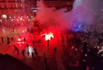 World Cup 2022 đón tin dữ: CĐV nhí thiệt mạng sau bạo loạn kinh hoàng