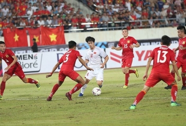 VIDEO: Đánh bại 'hàng xóm tốt', ĐT Việt Nam khởi đầu như mơ tại AFF Cup 2018
