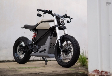 RTR 799e - Xe điện thể thao mang phong cách cổ điển kết hợp hiện đại