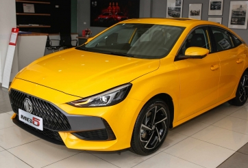 Đối thủ của Mazda 3 tung ưu đãi cực hấp dẫn