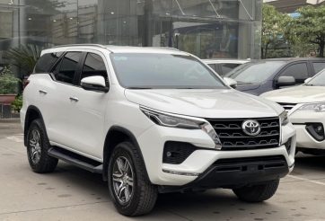 Toyota Fortuner và loạt SUV 7 chỗ giảm giá đồng loạt, cao nhất lên tới gần 200 triệu