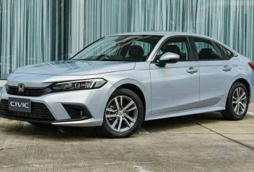 Ngồi hàng ghế sau trên xe sedan liệu có thực sự an toàn?