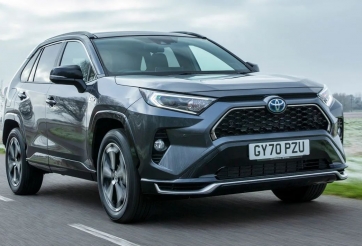 Ô tô điện Toyota chạy liên tục gần 2.000 km bằng phương pháp “như trong phim”