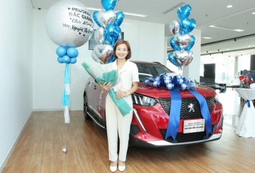 THACO chính thức 'trao tận tay' xe Peugeot 2008 cho VĐV Nguyễn Thị Oanh