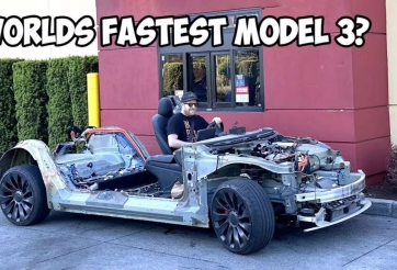 Độc lạ chiếc Tesla Model 3 phiên bản 'trần trụi' với khả năng tăng tốc khó tin