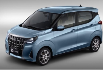 ‘Bản sao thu nhỏ’ của Toyota Alphard chính thức mở bán, giá quy đổi gây sốc