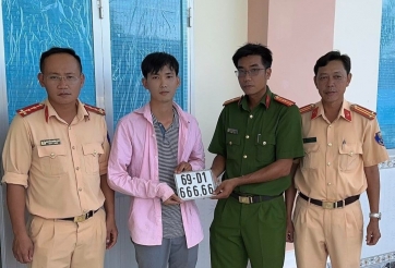 ‘Số đỏ’ bấm được biển ngũ quý 6, thanh niên bán lại xe Wave Alpha với giá khó tin