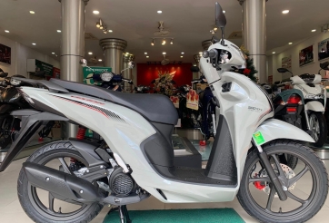 Chuẩn bị bước sang tháng Ngâu, xe tay ga Honda Vision giảm giá ‘kịch sàn’