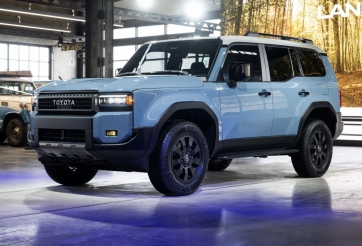 Xe chủ tịch Toyota Land Cruiser 2024 ra mắt: Thiết kế cổ điển, giá bán giảm khó tin
