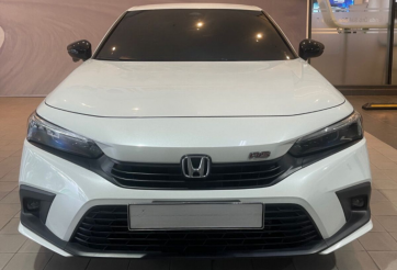 Honda Civic ‘siêu lướt’ lăn bánh vỏn vẹn 8.000 km được chào bán với giá khó tin