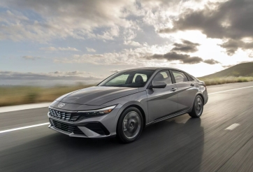 Hyundai Elantra 2024 trình làng: Bổ sung loạt công nghệ, chờ ngày về Việt Nam đấu Mazda3