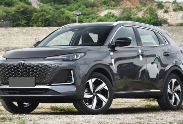 SUV ngang cỡ Mazda CX-5 ra mắt bản nâng cấp, giá quy đổi chỉ từ 333 triệu đồng