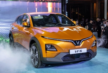 VinFast VF 6 chính thức ra mắt, giá bán từ 675 triệu đồng đấu Seltos, Yaris Cross