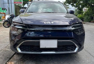 Bất ngờ với giá chào bán của KIA Carens 2023 ‘siêu lướt’ mới lăn bánh vỏn vẹn 3.000 km