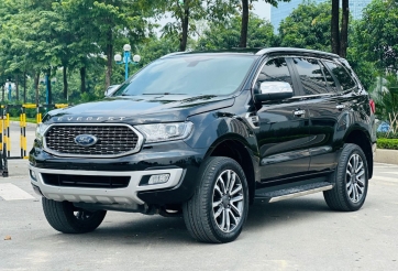 Ngỡ ngàng giá bán của Ford Everest ‘lướt’ sau 2 năm lăn bánh
