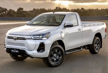 Toyota thử nghiệm bán tải Hilux bản chạy điện, ‘phản công’ trước sự trỗi dậy của xe Trung Quốc