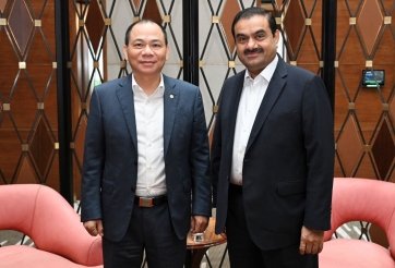 Tỷ phú Phạm Nhật Vượng gặp người giàu thứ hai Ấn Độ, mở ra nhiều cơ hội cho VinFast?
