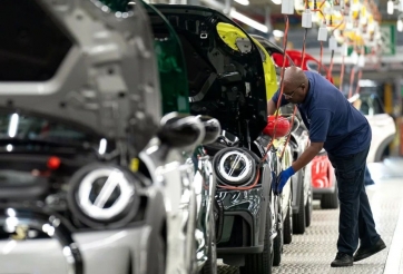 Các nhà sản xuất ô tô phẫn nộ vì động thái bất ngờ đến từ một quốc gia châu Âu