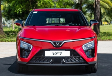 Cận cảnh thiết kế đẹp hút hồn của VinFast VF 7 Plus, giá bán từ 999 triệu đồng