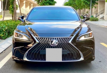 Bất ngờ với giá bán của sedan hạng sang Lexus ES 250 chạy ‘lướt’ sau 4 năm sử dụng