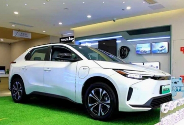 Cận cảnh SUV Bozhi 4X của Toyota tại đại lý, giá quy đổi từ hơn 600 triệu đồng