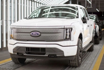 Học tập Toyota, Ford ‘giảm tốc’ kế hoạch xe điện để tập trung vào xe hybrid