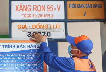 Giá xăng hôm nay ngày 01/02: Tăng mạnh gần 1.000 đồng mỗi lít
