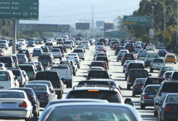 Thị trường ô tô lớn thứ hai thế giới ‘chùn bước’ trong kế hoạch áp dụng xe điện