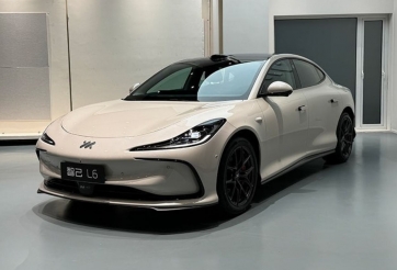 Xe điện IM L6 chốt lịch ra mắt: Tầm hoạt động lên tới 1.000 km, ‘chung mâm’ Toyota Camry