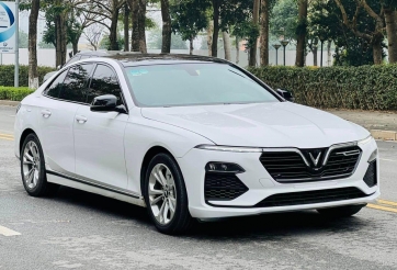 VinFast Lux A2.0 sử dụng 2 năm mất giá ngang một chiếc Honda City