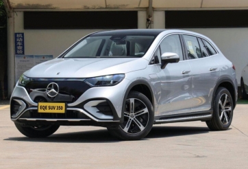 Ô tô điện Mercedes-Benz bốc cháy, chủ xe phẫn nộ vì bị hãng ‘vu oan’